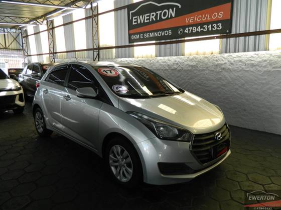 HYUNDAI HB20 1.0 COMFORT PLUS 12V FLEX 4P MANUAL